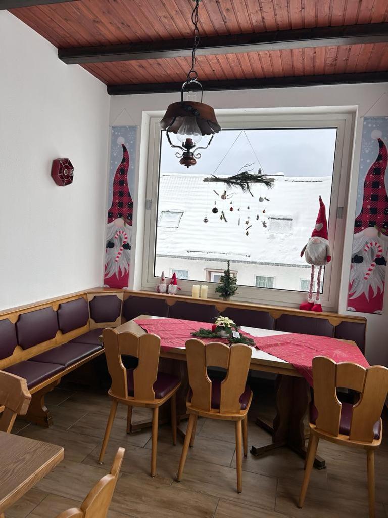 Vila Ferienhaus Astenblick - Ideal Fuer Weihnachtsfeiern Und Familienfeiern Bietet Schlafplaetze Fuer Bis Zu 35 Personen Winterberg Exteriér fotografie