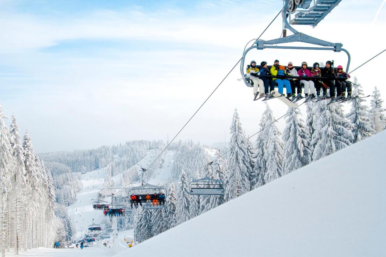 Vila Ferienhaus Astenblick - Ideal Fuer Weihnachtsfeiern Und Familienfeiern Bietet Schlafplaetze Fuer Bis Zu 35 Personen Winterberg Exteriér fotografie